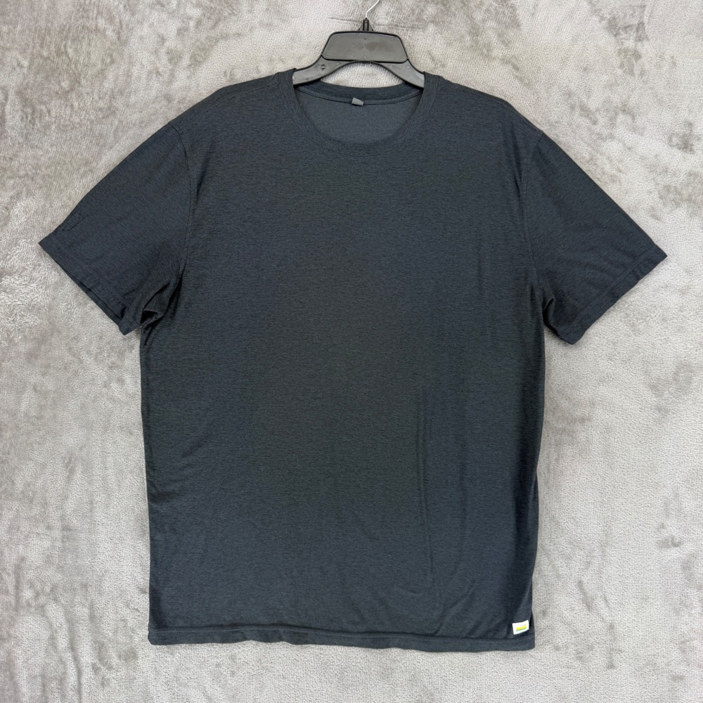 Vuori T-Shirt Men XL Strato Tech Tee V126 Charcoal Grey Stretch EUC
